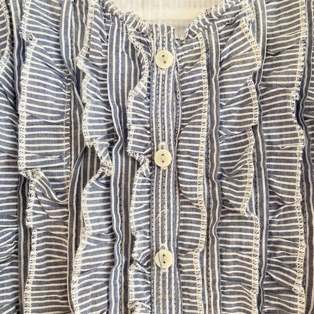 Abercrombie Summer Pinstriped Top - Picture 2 of 4